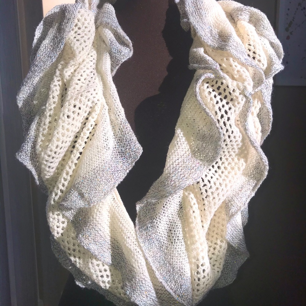 Infinity scarf